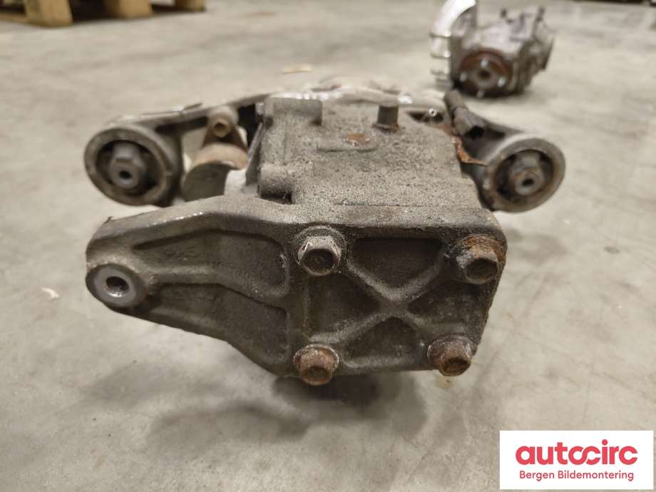 Kardang klokke bak til Toyota RAV4 2013-2015 (Type IV, Fase 1)  (TOYOTA|4111042041|)