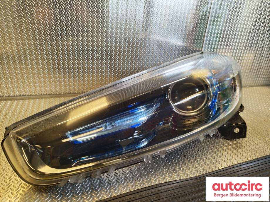 Frontlykt venstre halogen til Renault Zoe 2013-2019 (Fase 1)  (RENAULT|260609522R|)