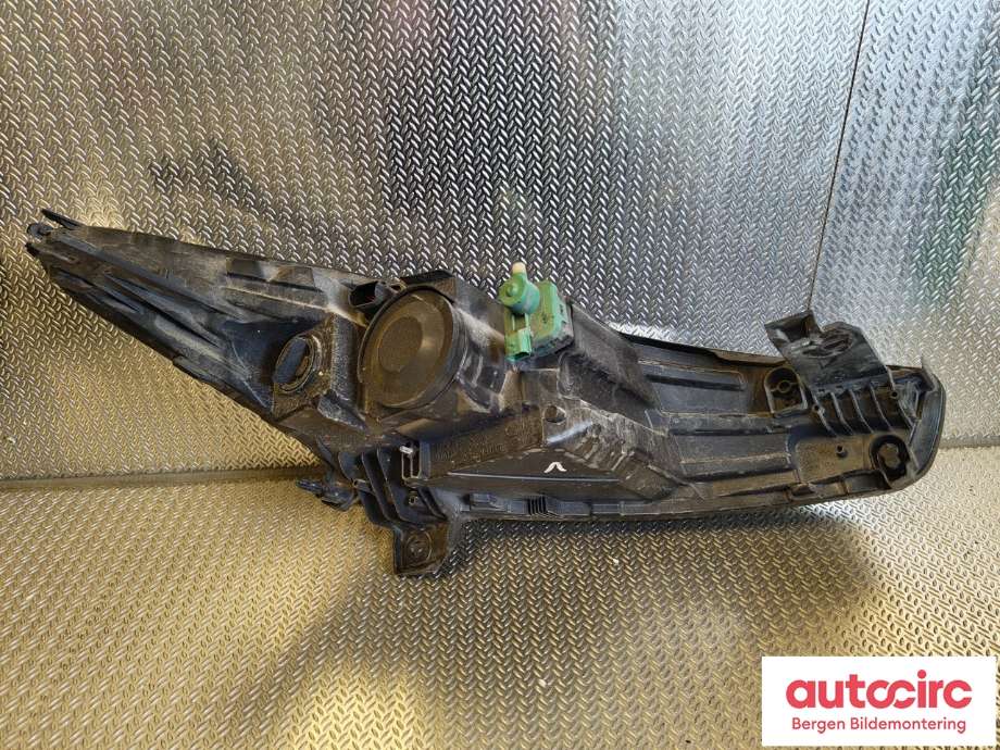 Frontlykt venstre halogen til Renault Zoe 2013-2019 (Fase 1)  (RENAULT|260609522R|)