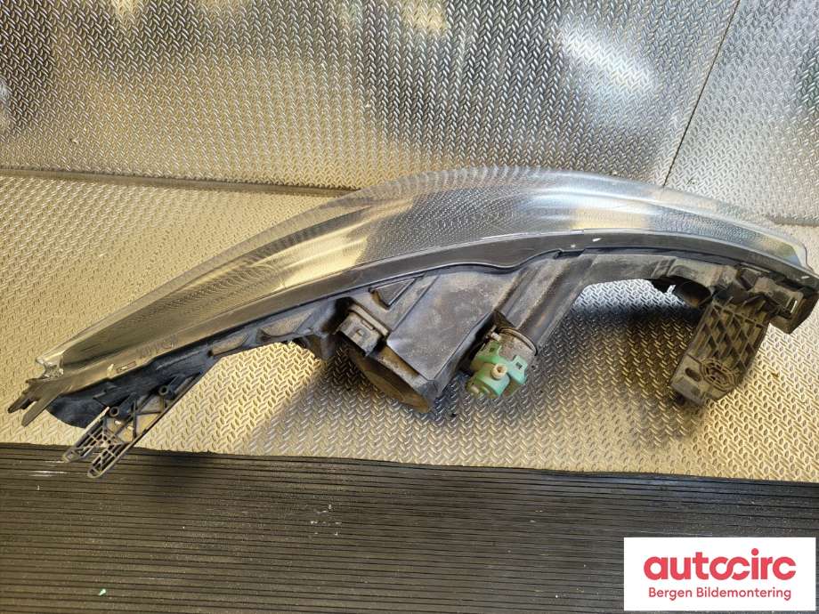 Frontlykt venstre halogen til Renault Zoe 2013-2019 (Fase 1)  (RENAULT|260609522R|)