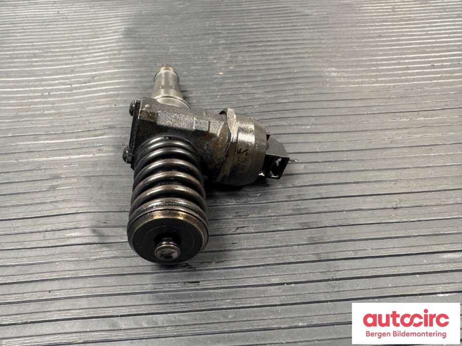 Dyse innsprøyting diesel til VW Passat 2005-2010 (B6) (B6) (Volkswagen|038 130 079 TX|)