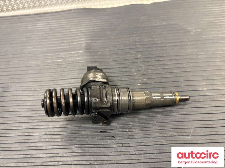 Dyse innsprøyting diesel til VW Passat 2005-2010 (B6) (B6) (Volkswagen|038 130 079 TX|)