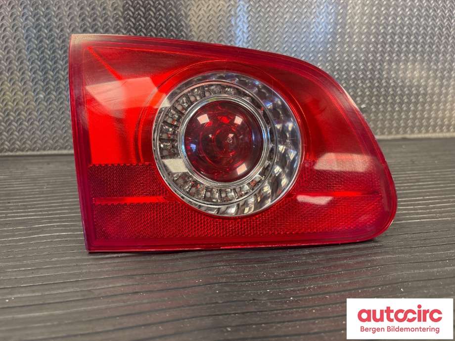 Baklykt venstre indre til VW Passat 2005-2010 (B6) (B6) (Volkswagen|3C9 945 093|)