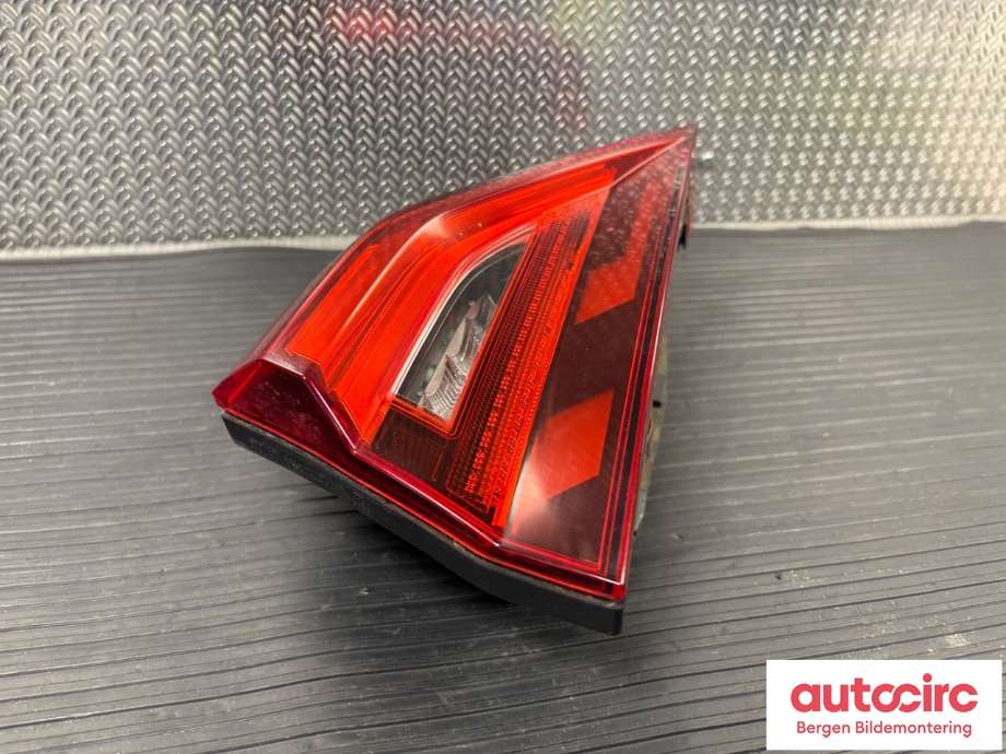 Baklykt høyre indre til Audi A1 2018-->> (Type II)  (AUDI|82A 945 094 B|)