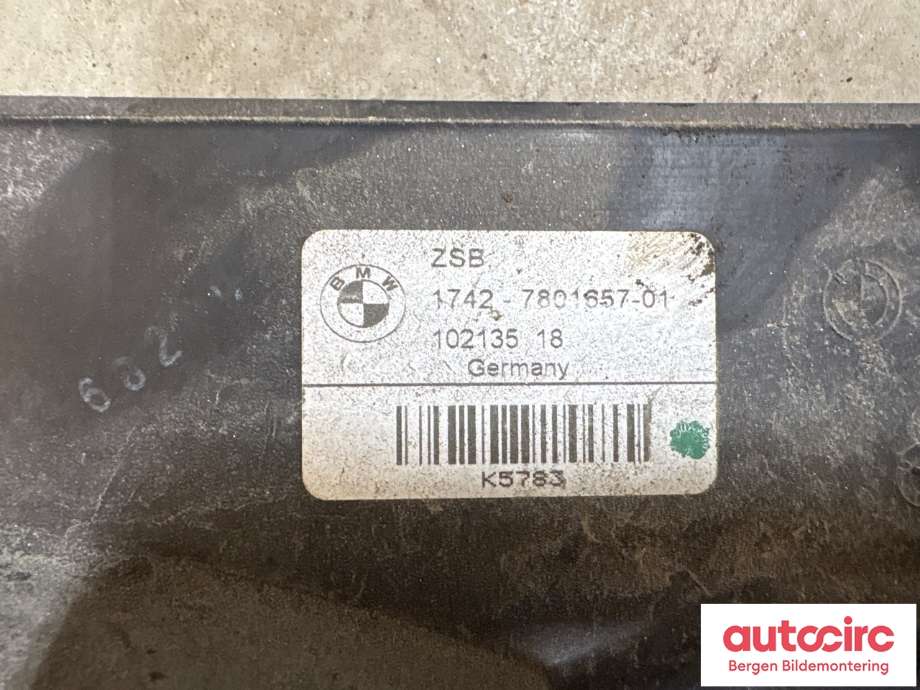 Kjølevifte til BMW 5-Serie 2003-2010 (E60/E61) (E60/E61) (BMW|17 42 7 801 657|)