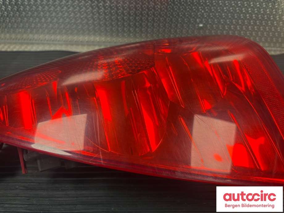 Baklykt venstre til Peugeot 307 2005-2008 (Fase 2)  (PEUGEOT|6350 X2|)