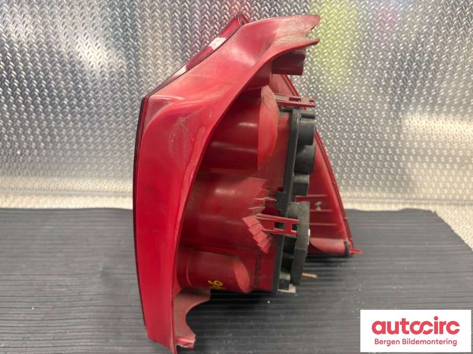 Baklykt venstre til Peugeot 307 2005-2008 (Fase 2)  (PEUGEOT|6350 X2|)