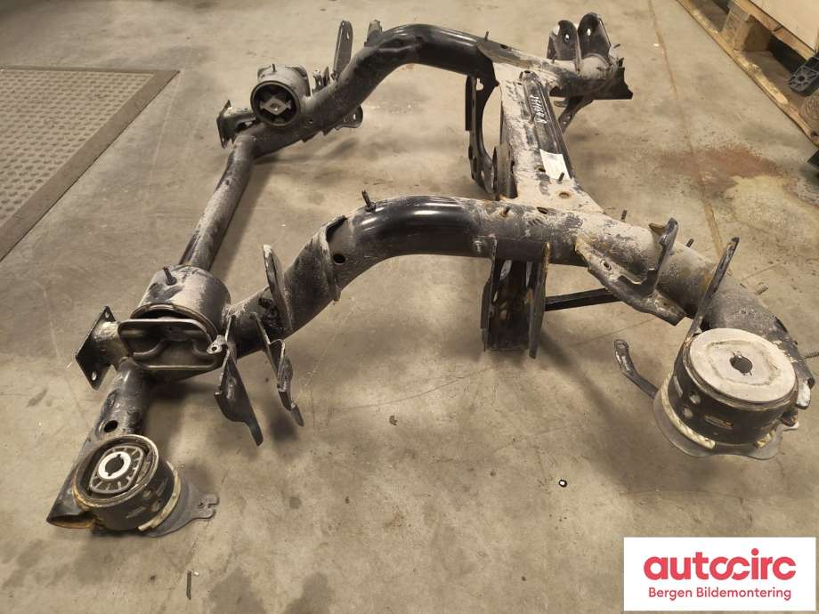 Travers bak til VW ID.4 2020-->>  (VOLKSWAGEN|1EA 505 235 BC|1EA 505 235 BN|1EA 505 235 CC)