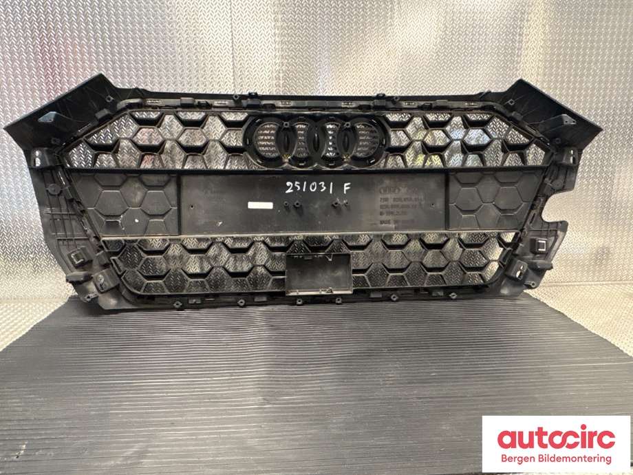Grill til Audi A1 2018-->> (Type II) (AUDI|82A 853 651 B|)