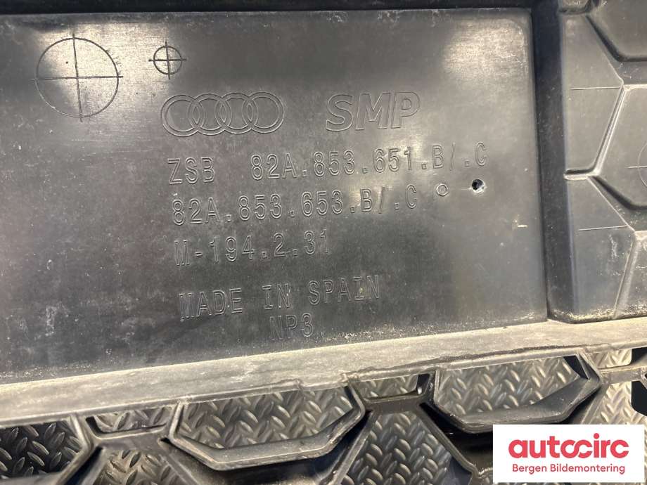 Grill til Audi A1 2018-->> (Type II) (AUDI|82A 853 651 B|)
