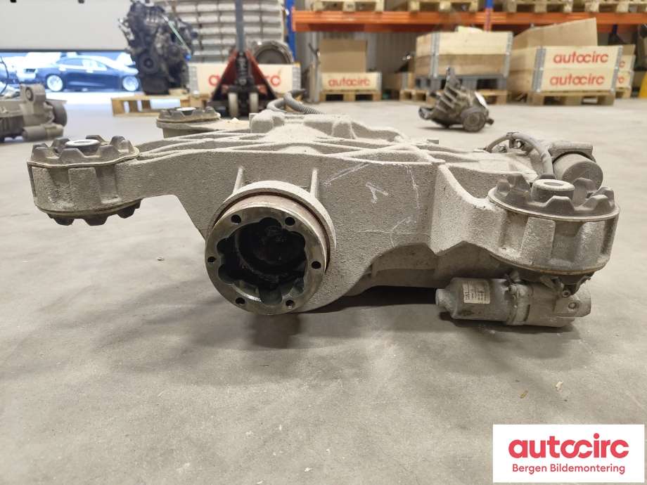 Kardang klokke bak til Audi Q3 2011-2014 (Type I, Fase 1)  (AUDI|0BS 525 010 C|0BS 525 010 H|)