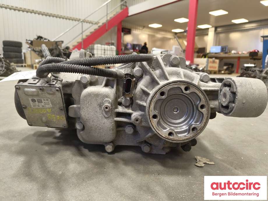 Kardang klokke bak til VW Transporter / Caravelle 2015-2019 (T6) (T6) (VOLKSWAGEN|09N 525 010 F|)