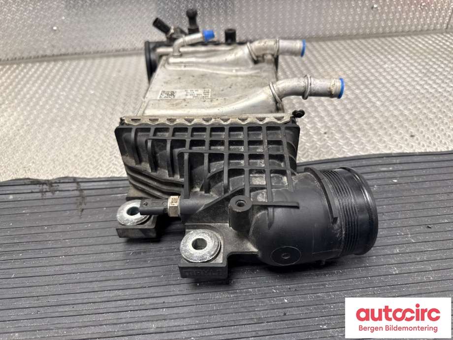 Intercooler til VW Transporter / Caravelle 2019-->> (T6.1) (T6.1) (VOLKSWAGEN|04L 145 749 M|)