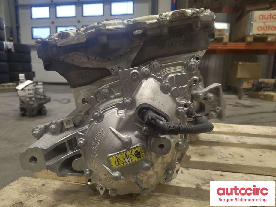 Motor elbil bak til BMW iX 2021-->> (I20) (I20) (BMW|12 33 5 B60 563|)