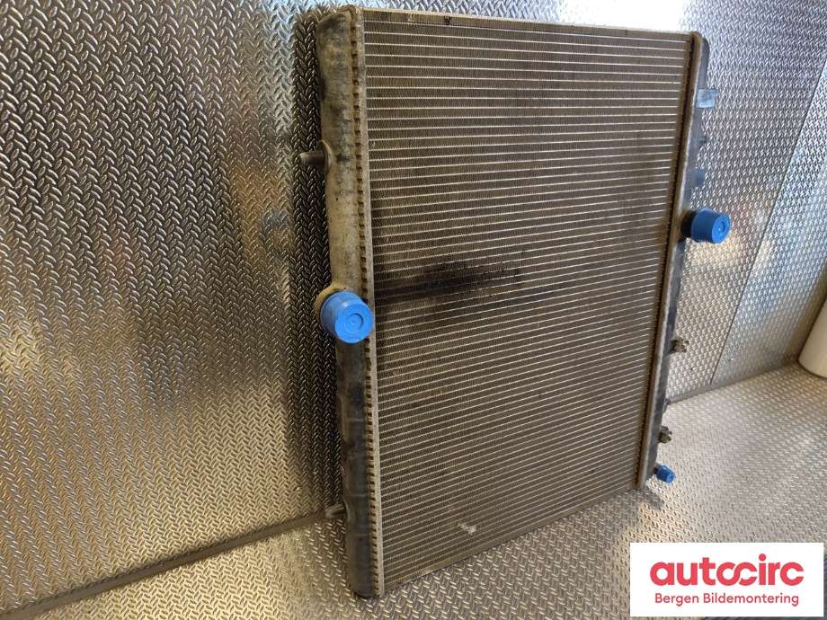 Radiator (automat gir) til Peugeot Partner 2008-2015 (Type II, Fase 1)  (PEUGEOT|1330 W2|)