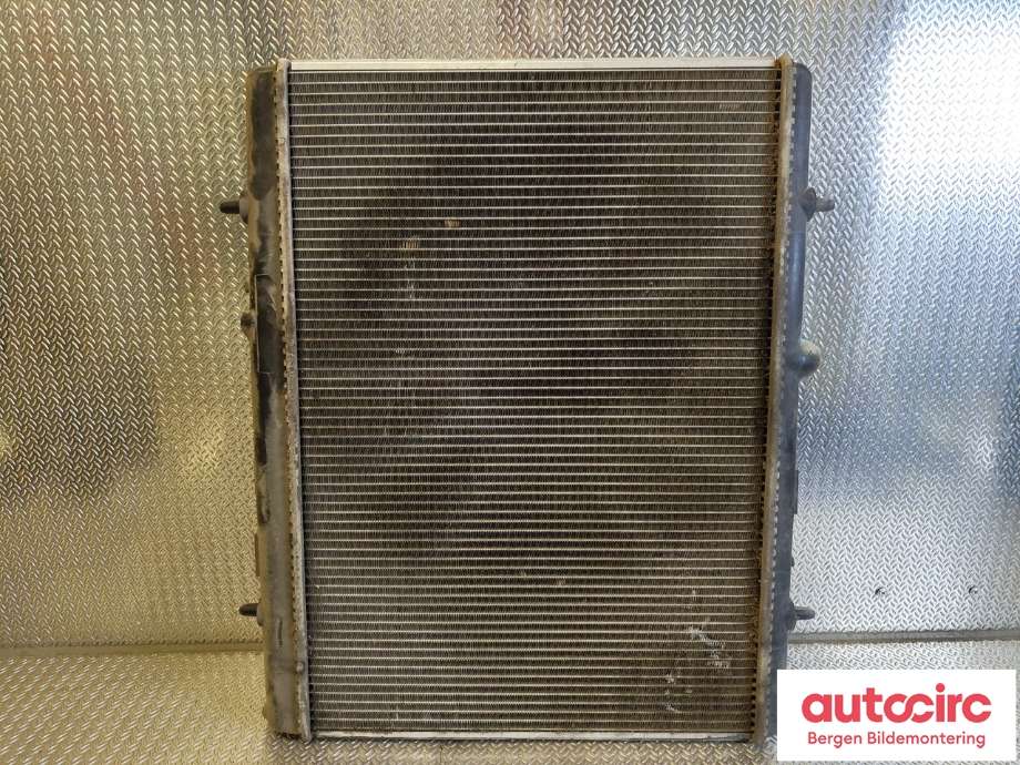Radiator (automat gir) til Peugeot Partner 2008-2015 (Type II, Fase 1)  (PEUGEOT|1330 W2|)