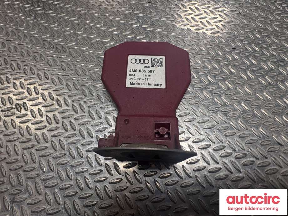 Antenne forsterker til Audi A1 2018-->> (Type II) (AUDI|4M0 035 507|)