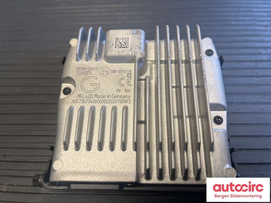 Sensor radar til Toyota Yaris 2014-2020 (Type III, Fase 2)  (TOYOTA|881810D020|)