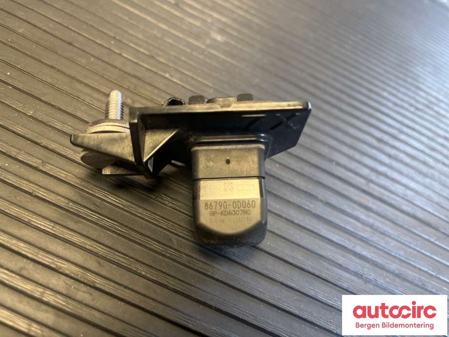 Kamera til Toyota Yaris 2014-2020 (Type III, Fase 2)  (TOYOTA|867900D060|)