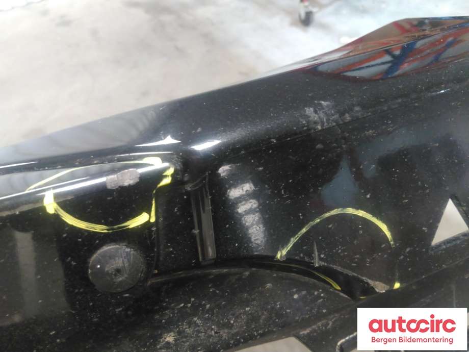 Kanalskjørt høyre til BMW iX 2021-->> (I20) (I20) (BMW|51 17 5 A4F FE6|51 12 9 881 952|)