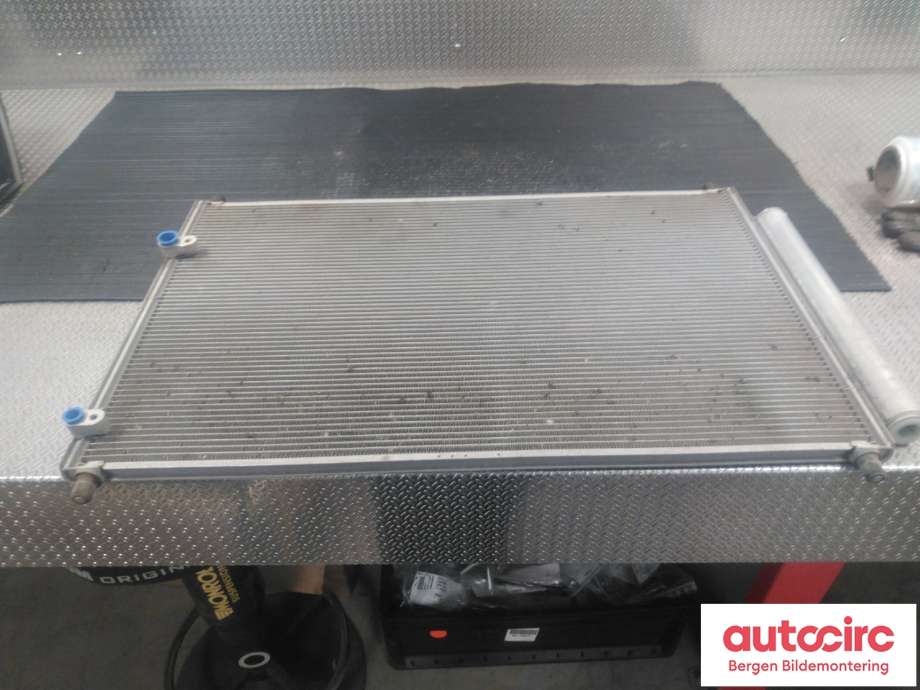 Aircondition radiator til Toyota Avensis 2009-2015 (Type III, Fase 1) (TOYOTA|8845012280|88460AZ002|)