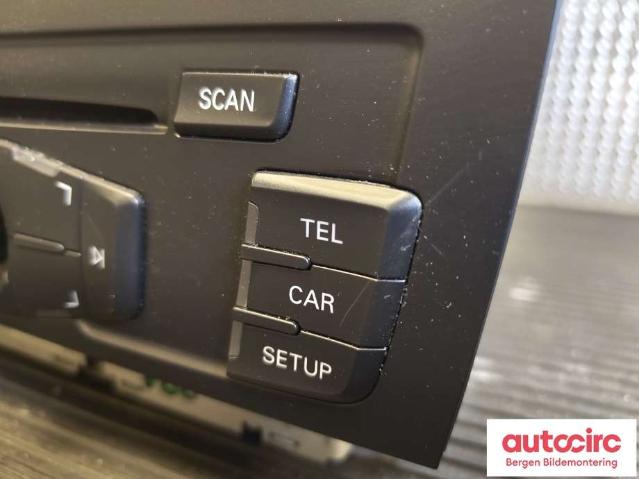 Bilstereo til Audi Q5 2008-2012 (Type I, Fase 1)  (AUDI|8T1 057 186 P|)