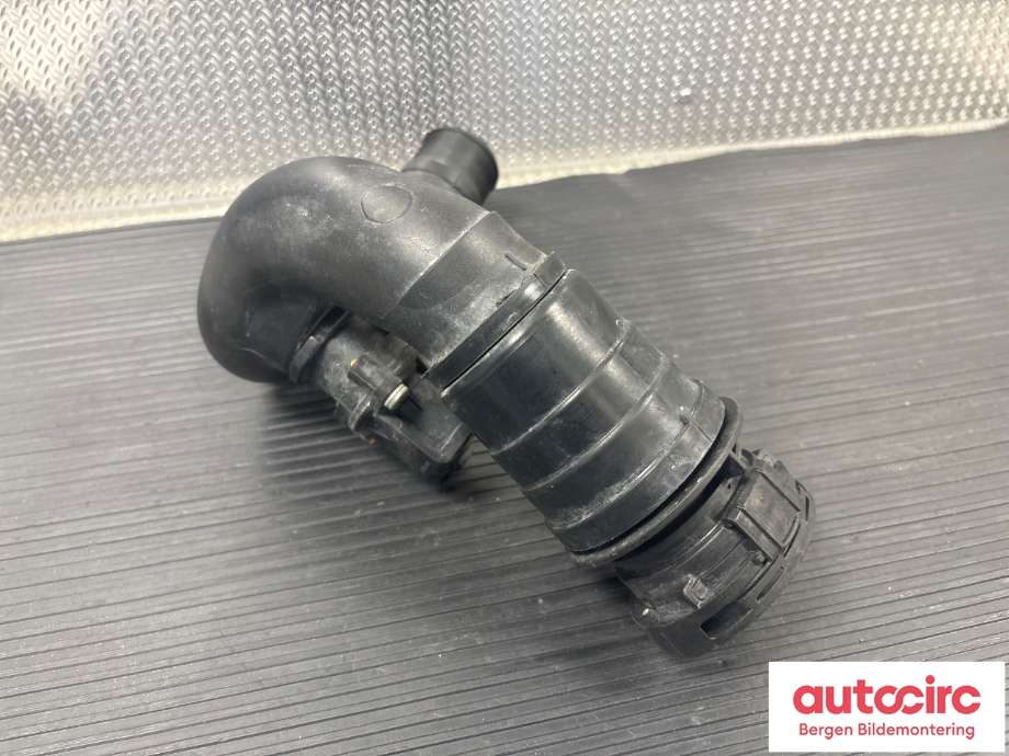 Turbo rør til Land Rover Range Rover 2013-->> (Type IV)  (LAND-ROVER|JPLA6N650BD|LR101007|LR093490)