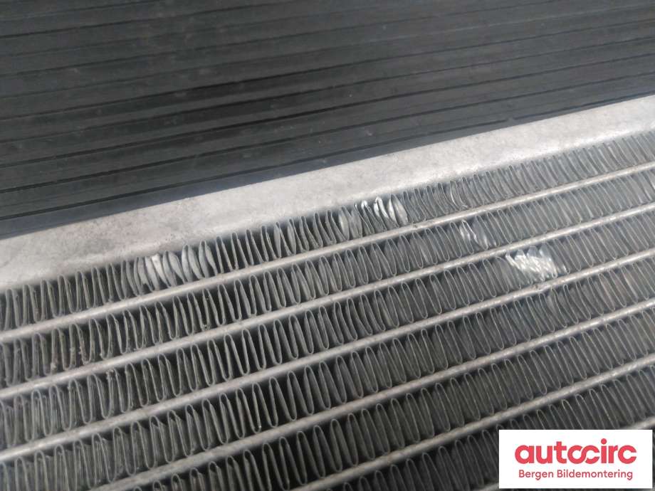 Radiator (manuell gir) til Škoda Octavia 2009-2013 (Type II, Fase 2) (SKODA|1K0 121 253 AA|1K0 121 251 BN|)