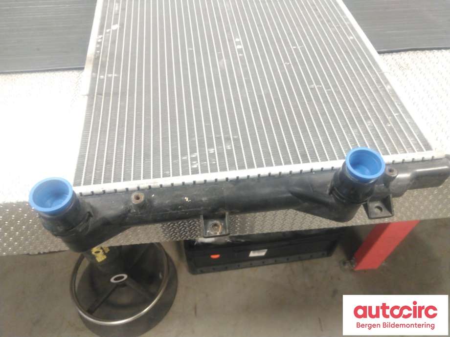 Radiator (manuell gir) til Škoda Octavia 2009-2013 (Type II, Fase 2) (SKODA|1K0 121 253 AA|1K0 121 251 BN|)