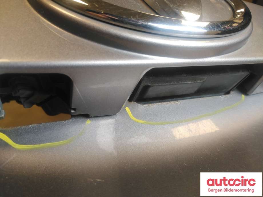 Bakluke combi til Toyota Auris 2013-2015 (Type II, Fase 1)  (TOYOTA|6700502290|6700502240|)