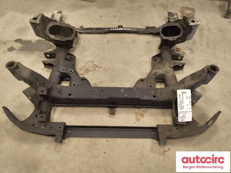 Diverse deler til BMW X5 2007-2013 (E70) (E70) (BMW|31 11 6 779 357|)