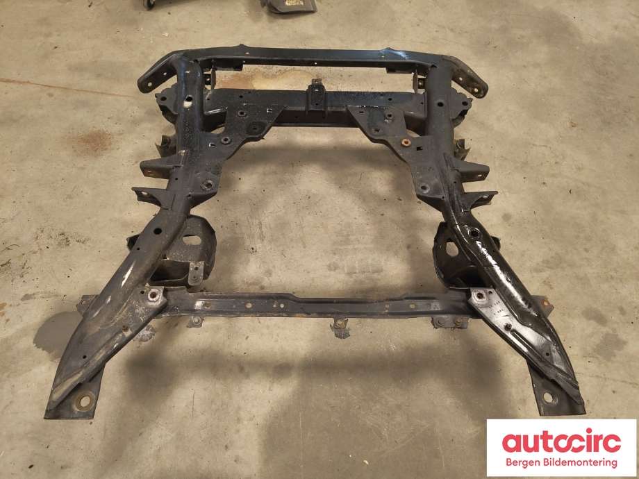Diverse deler til BMW X5 2007-2013 (E70) (E70) (BMW|31 11 6 779 357|)