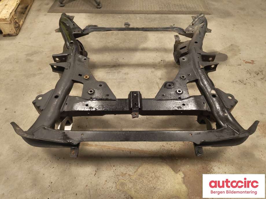 Diverse deler til BMW X5 2007-2013 (E70) (E70) (BMW|31 11 6 779 357|)