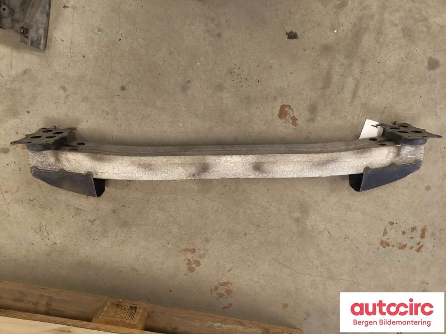 Støtfangerforsterkning foran til Subaru Legacy 2003-2007 (Type IV, Fase 1)  (SUBARU|57712AG000|)