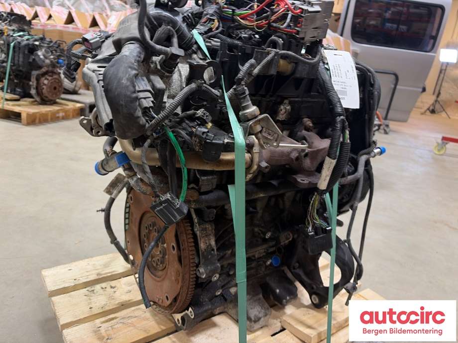 Motor diesel til Volvo V70 2014-2016 (Type III, Fase 2)  (VOLVO|36010065|D4204T9|)