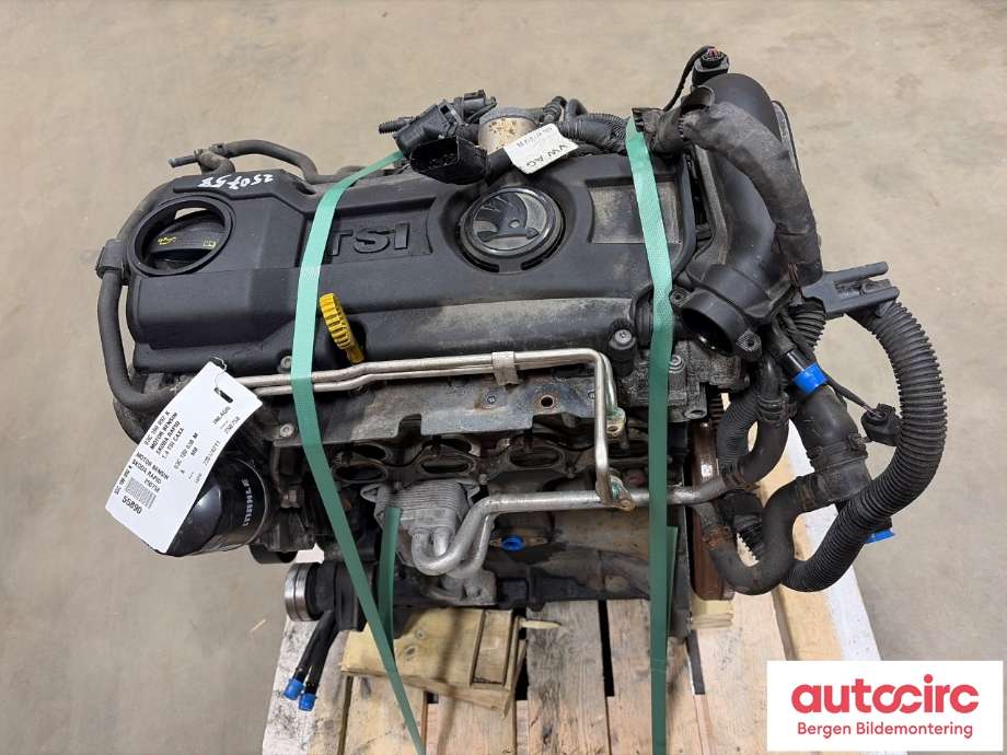 Motor bensin til Škoda Rapid 2012-2019  (SKODA|03C 100 092 K|03C 100 038 M|CAXA)