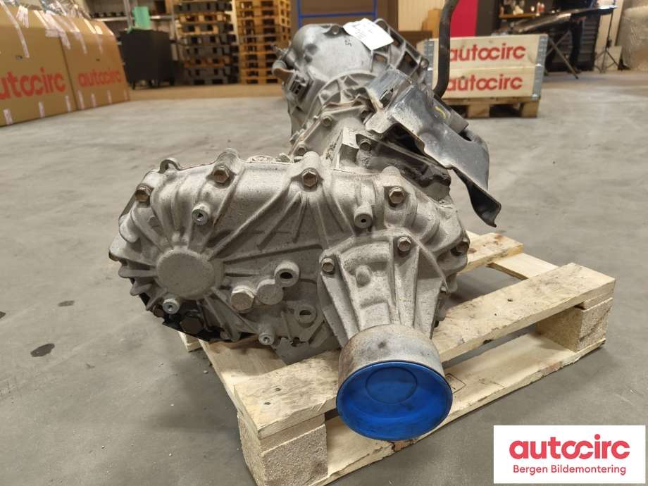 Girkasse manuell 6-trinn til Toyota Hiace 2007-2012 (Fase 3)  (TOYOTA|3303026A60|3303026A62|)
