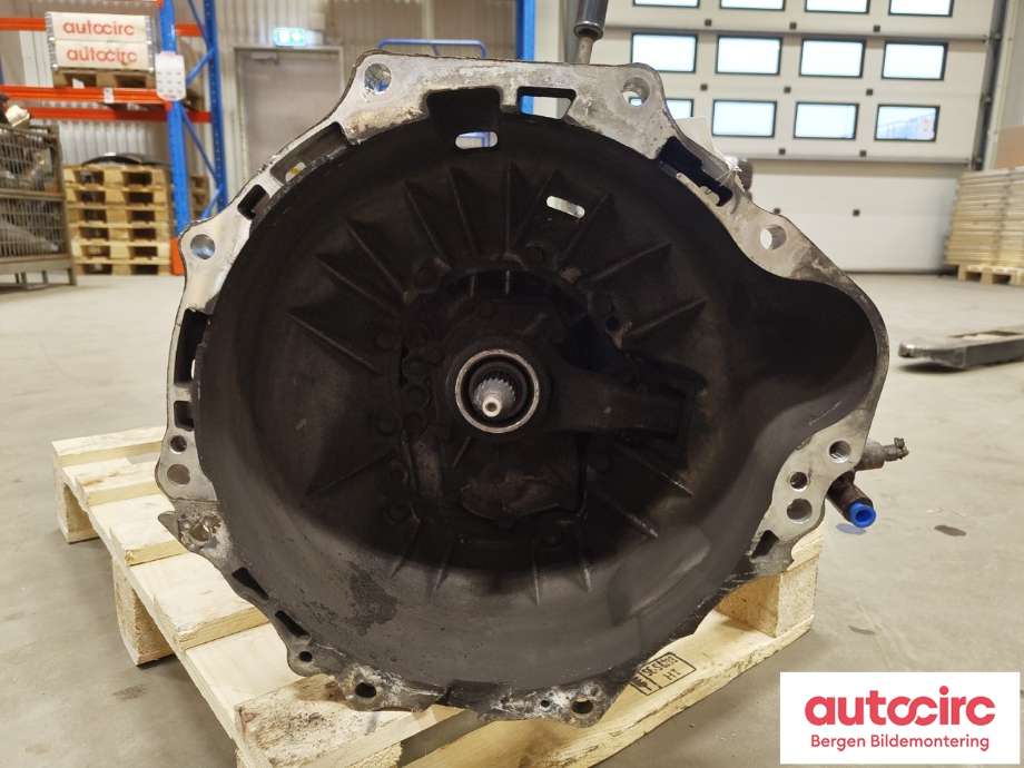 Girkasse manuell 6-trinn til Toyota Hiace 2007-2012 (Fase 3)  (TOYOTA|3303026A60|3303026A62|)