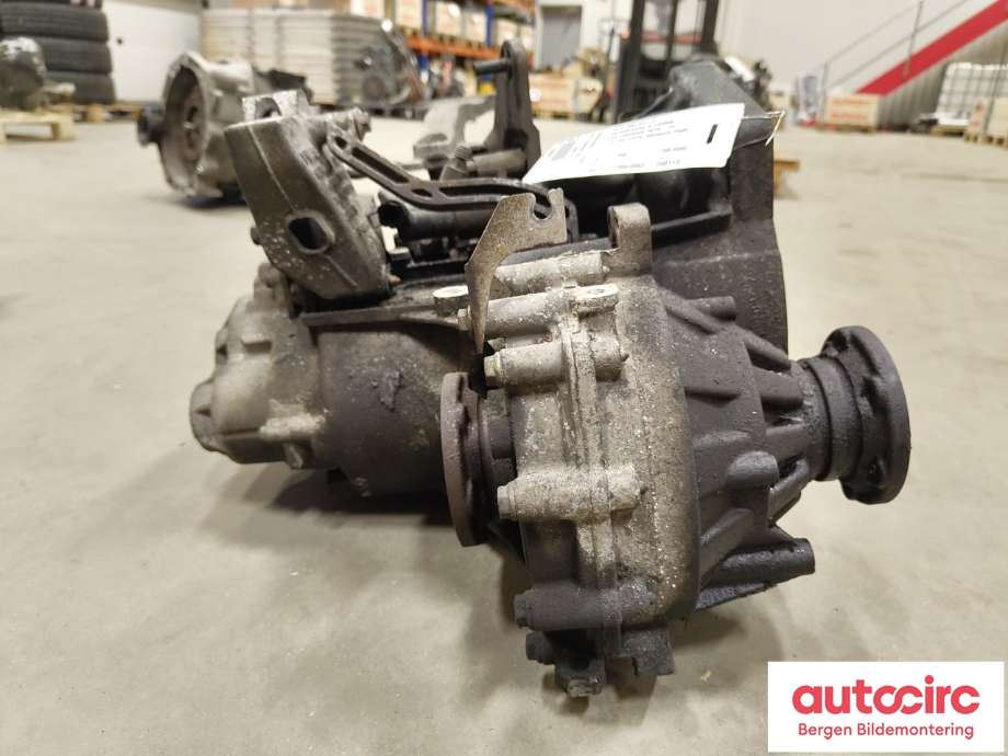 Girkasse manuell 6-trinn til VW Touran 2010-2015 (Type I, Fase 3) (VOLKSWAGEN|02S 300 047 A|)