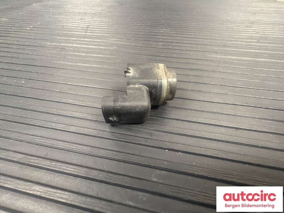 Parkeringssensor foran til Volvo V70 2014-2016 (Type III, Fase 2) (VOLVO|31445164|)