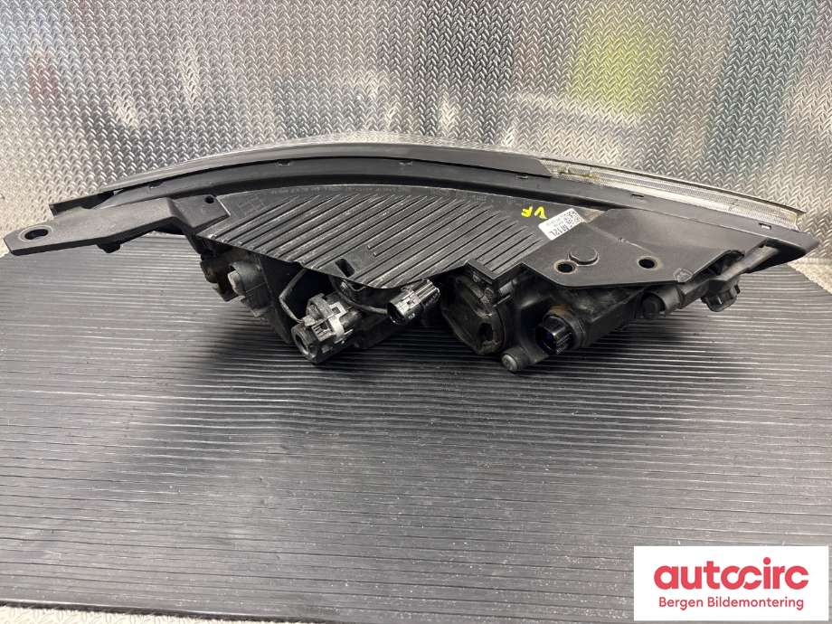 Frontlykt venstre halogen til Hyundai Ioniq Electric 2016-2019 (Fase 1)  (HYUNDAI|92101G 7000WPR|)