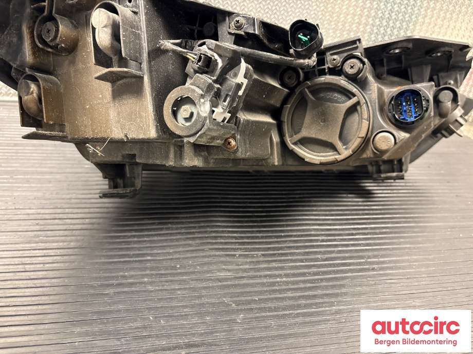 Frontlykt venstre halogen til Hyundai Ioniq Electric 2016-2019 (Fase 1)  (HYUNDAI|92101G 7000WPR|)