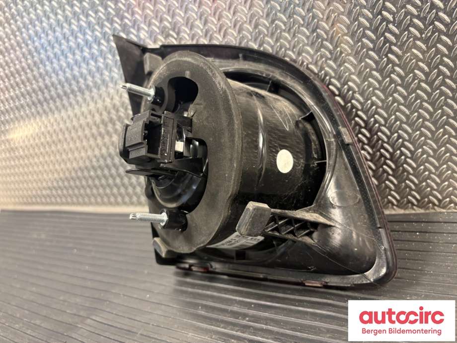 Baklykt høyre indre til VW Golf, Plus/Cross 2009-2013 (Fase 2) (VOLKSWAGEN|5M0 945 094 S|)