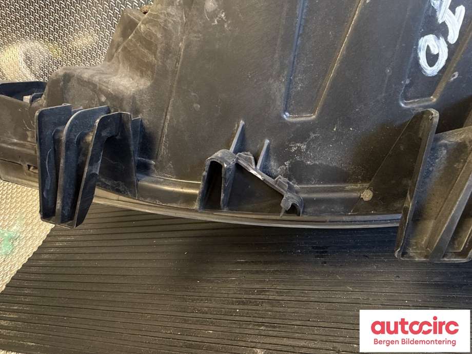 Frontlykt høyre halogen til Peugeot 207 2006-2012  (PEUGEOT|6206 95|)