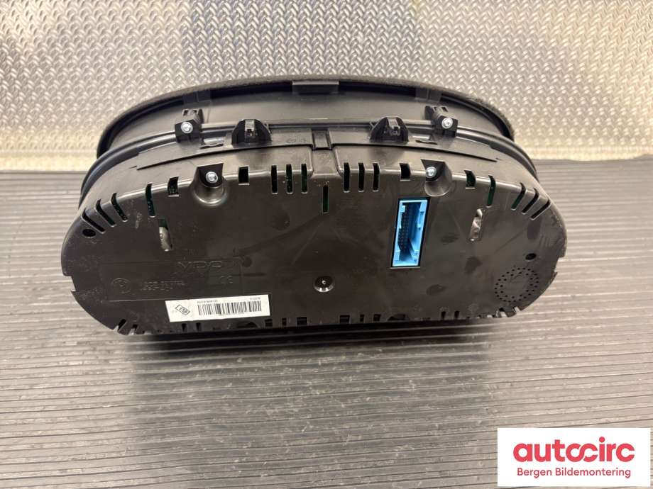 Speedometer til Audi Q3 2011-2014 (Type I, Fase 1)  (AUDI|8U0 920 940 C|)