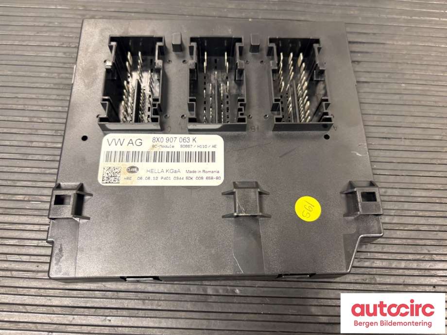 Styreenhet comfort (BCM) til Audi Q3 2011-2014 (Type I, Fase 1)  (AUDI|8X0 907 063 R|8X0 907 063 N|)
