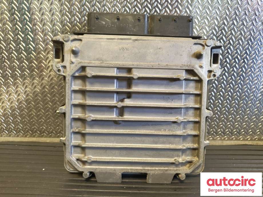 Styreenhet motor til Mercedes CLA 2013-2019 (C117) (C117) (MERCEDES|A 270 900 21 00|)