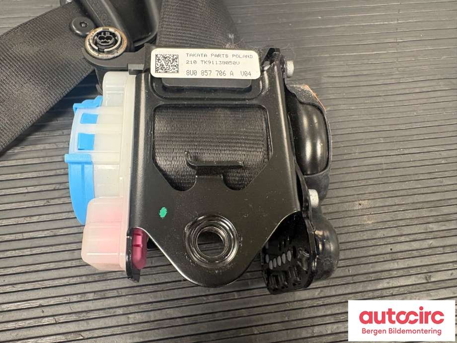 Sikkerhetsbelte foran høyre til Audi Q3 2011-2014 (Type I, Fase 1)  (AUDI|8U0 857 706 A|)