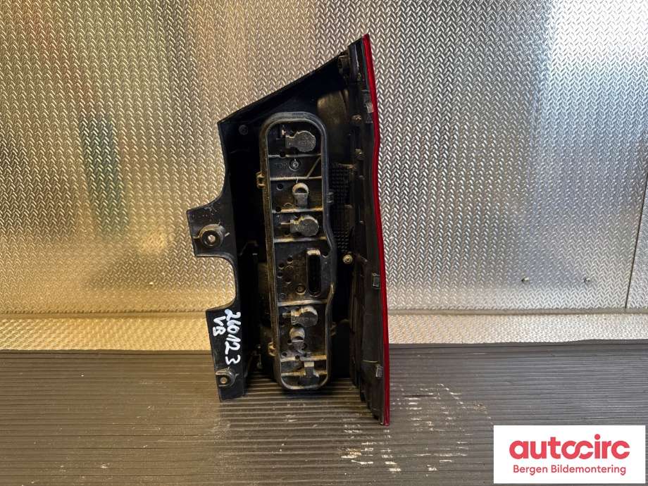 Baklykt venstre til Mercedes Vito 2014-->> (W447) (W447) (MERCEDES|A 447 820 00 64|)