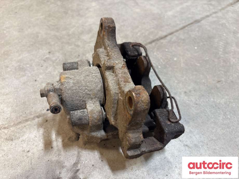 Bremsecaliper venstre foran til Audi Q3 2011-2014 (Type I, Fase 1)  (AUDI|5N0 615 123|)